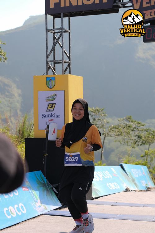 Race photo from Kelud Vertical Challenge 2024