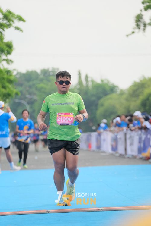 Race photo from Isoplus Run 2024 Surabaya