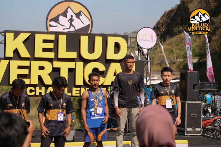 Race photo from Kelud Vertical Challenge 2024