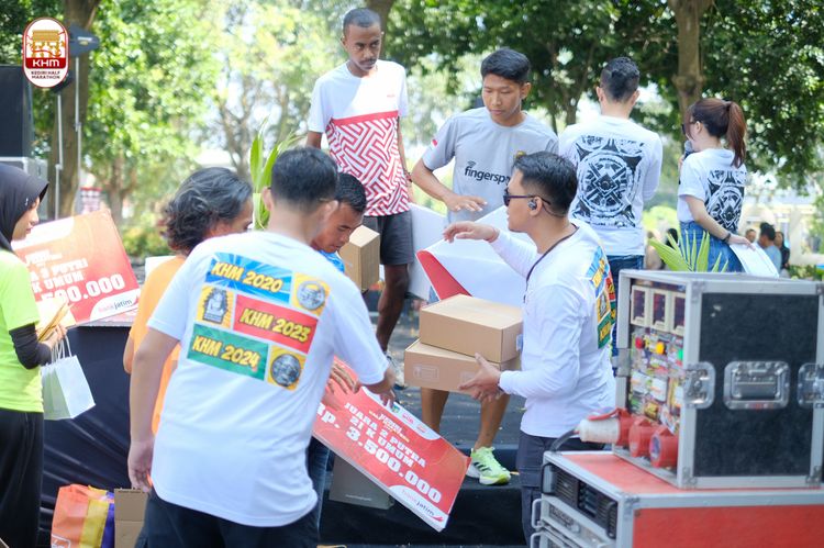 Race photo from Kediri Half Marathon 2024