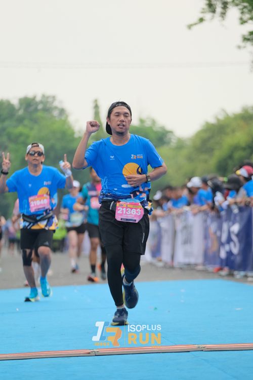 Race photo from Isoplus Run 2024 Surabaya