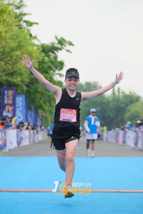 Race photo from Isoplus Run 2024 Surabaya