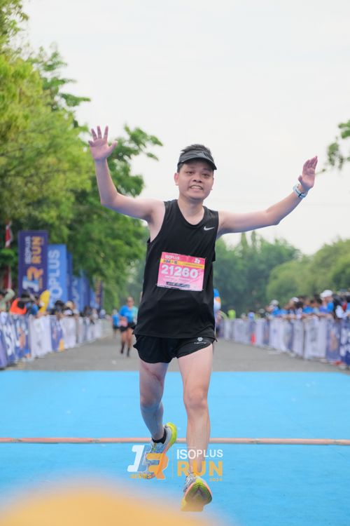 Race photo from Isoplus Run 2024 Surabaya