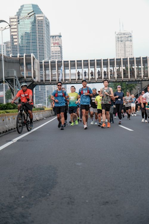 Race photo from NU SKIN RUNNING CLUB