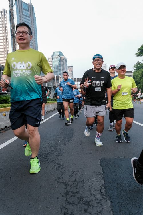 Race photo from NU SKIN RUNNING CLUB