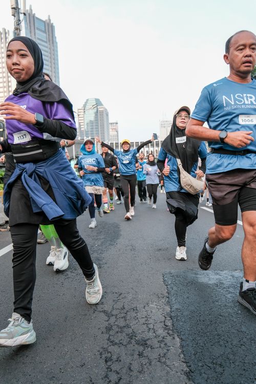 Race photo from NU SKIN RUNNING CLUB