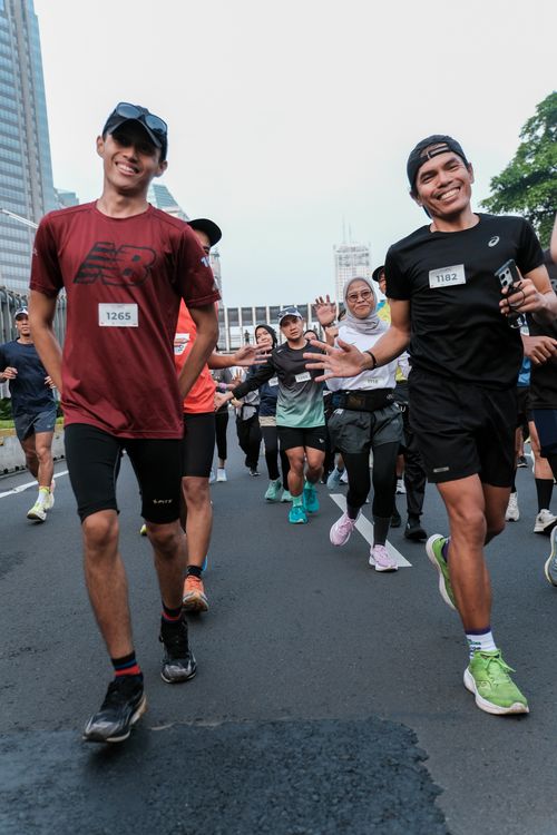 Race photo from NU SKIN RUNNING CLUB
