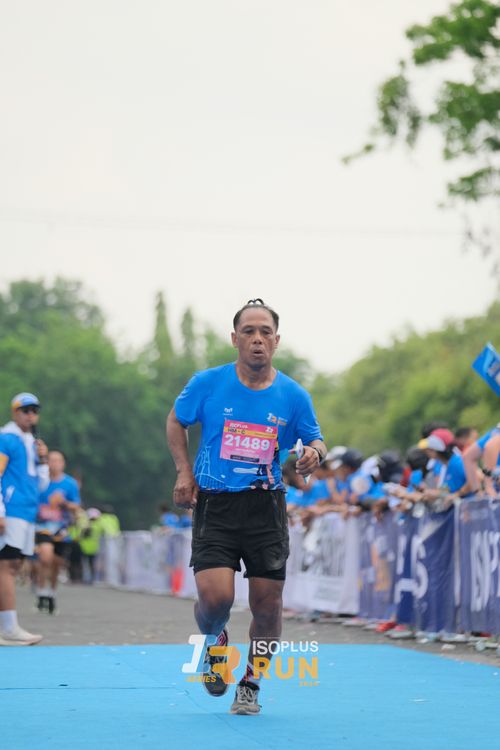 Race photo from Isoplus Run 2024 Surabaya