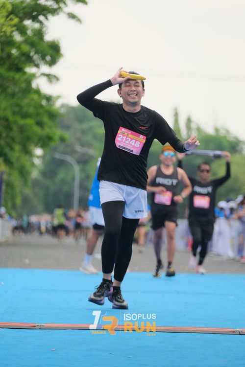 Race photo from Isoplus Run 2024 Surabaya