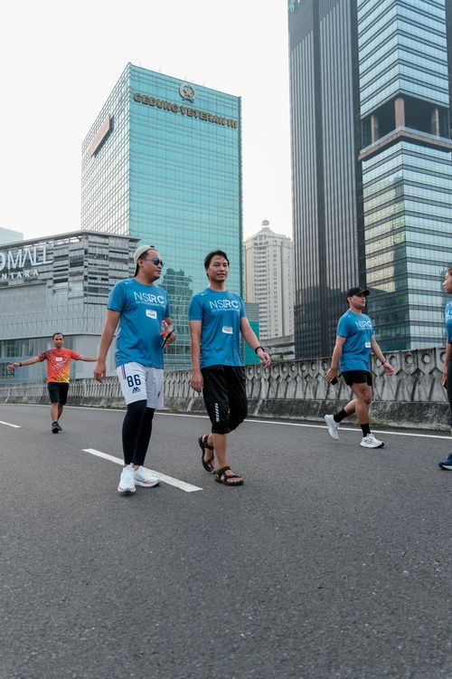 Race photo from NU SKIN RUNNING CLUB