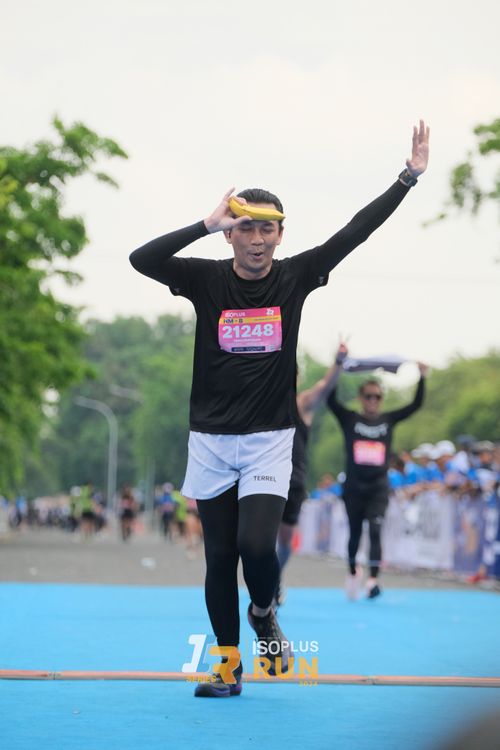 Race photo from Isoplus Run 2024 Surabaya