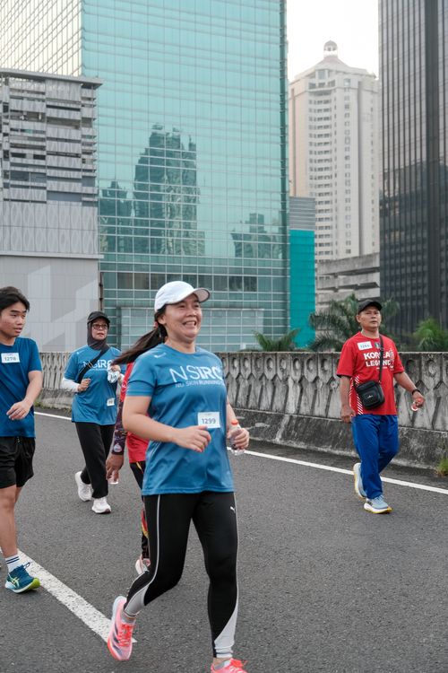 Race photo from NU SKIN RUNNING CLUB