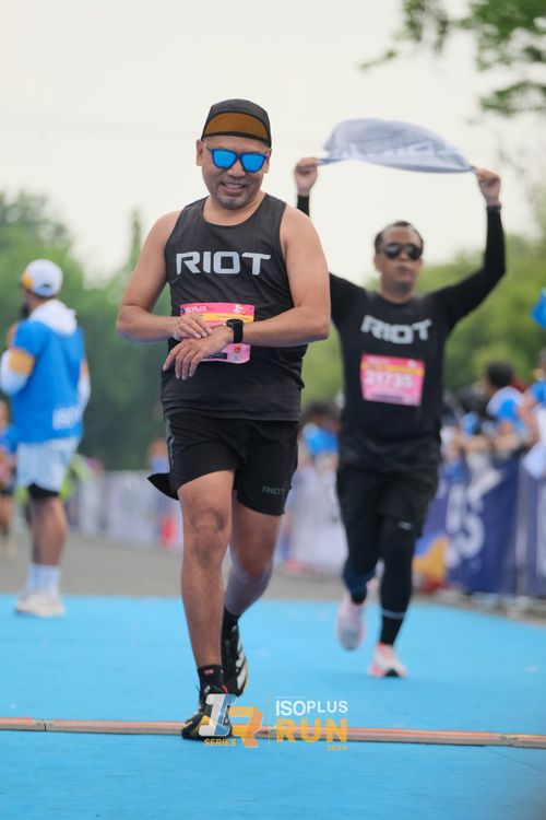 Race photo from Isoplus Run 2024 Surabaya