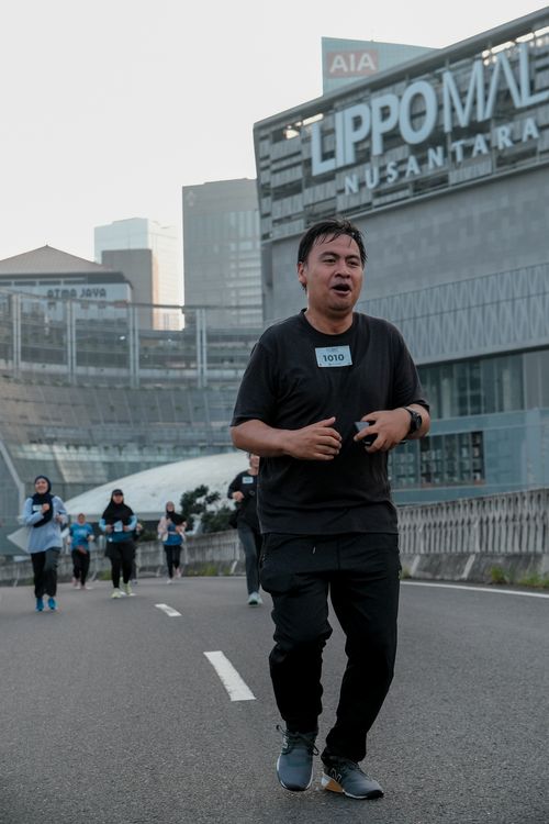 Race photo from NU SKIN RUNNING CLUB