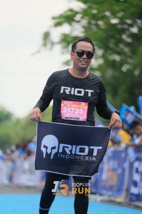 Race photo from Isoplus Run 2024 Surabaya