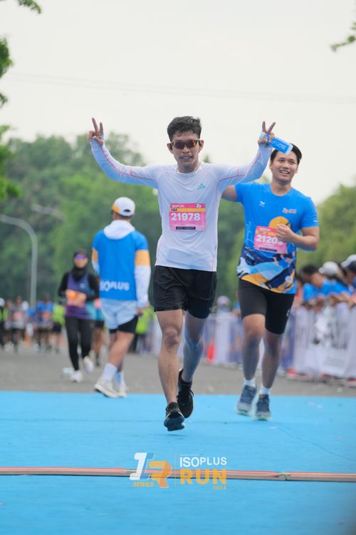 Race photo from Isoplus Run 2024 Surabaya