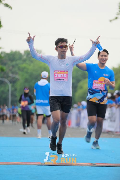 Race photo from Isoplus Run 2024 Surabaya