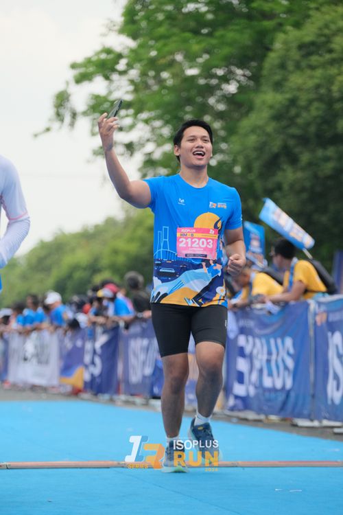 Race photo from Isoplus Run 2024 Surabaya