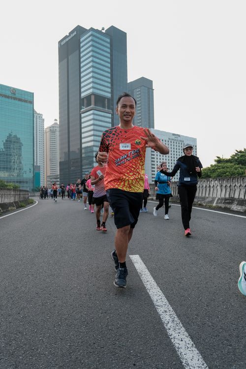 Race photo from NU SKIN RUNNING CLUB