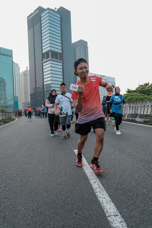 Race photo from NU SKIN RUNNING CLUB
