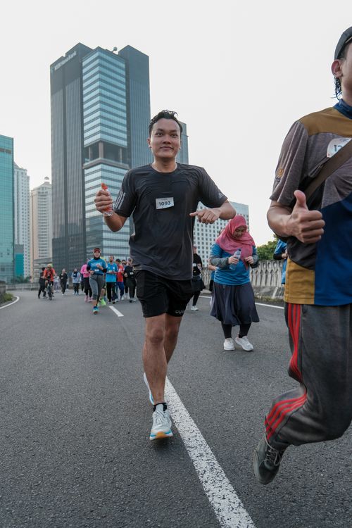Race photo from NU SKIN RUNNING CLUB