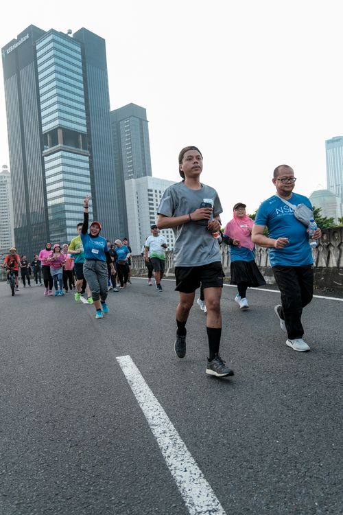 Race photo from NU SKIN RUNNING CLUB