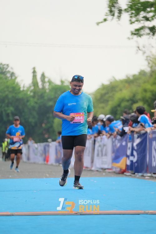 Race photo from Isoplus Run 2024 Surabaya