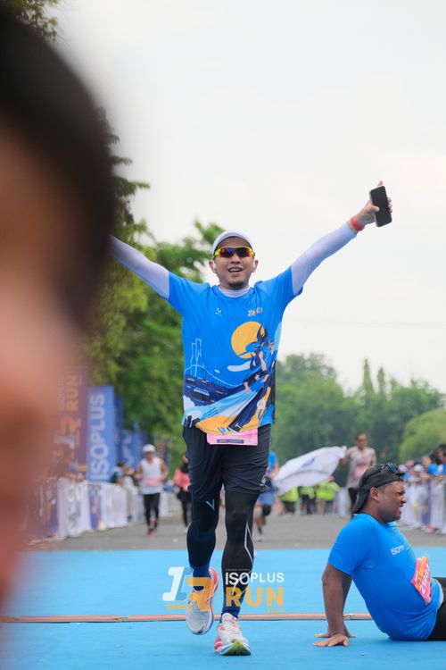 Race photo from Isoplus Run 2024 Surabaya