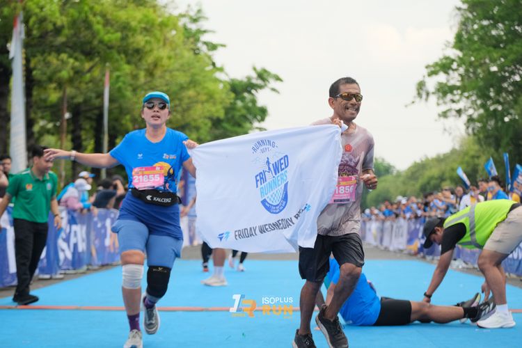 Race photo from Isoplus Run 2024 Surabaya