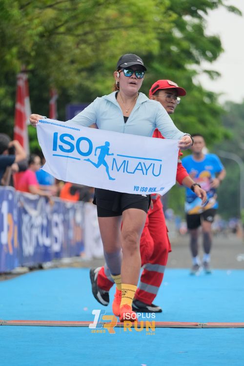Race photo from Isoplus Run 2024 Surabaya