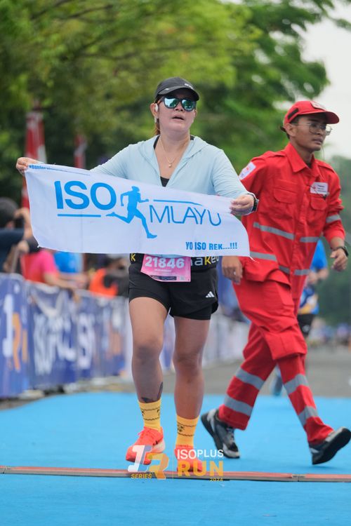 Race photo from Isoplus Run 2024 Surabaya