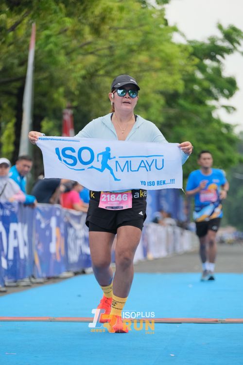 Race photo from Isoplus Run 2024 Surabaya