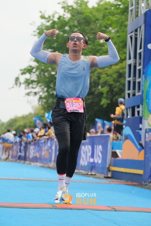 Race photo from Isoplus Run 2024 Surabaya
