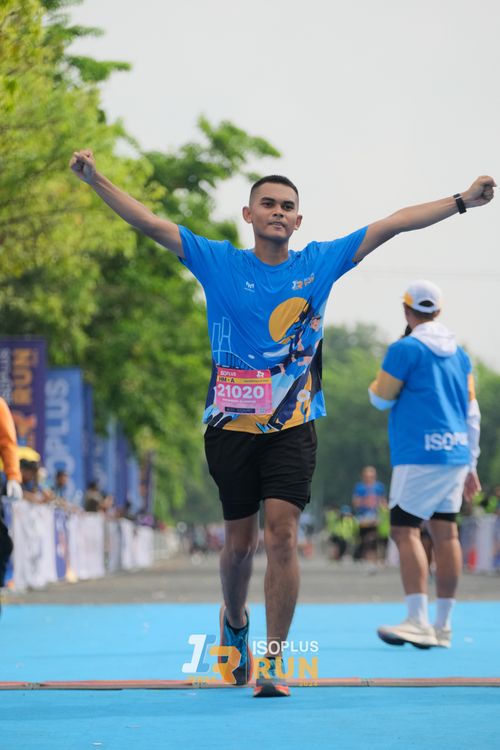 Race photo from Isoplus Run 2024 Surabaya