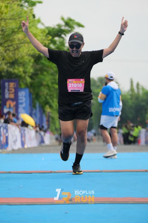 Race photo from Isoplus Run 2024 Surabaya