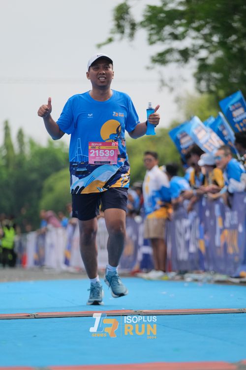 Race photo from Isoplus Run 2024 Surabaya