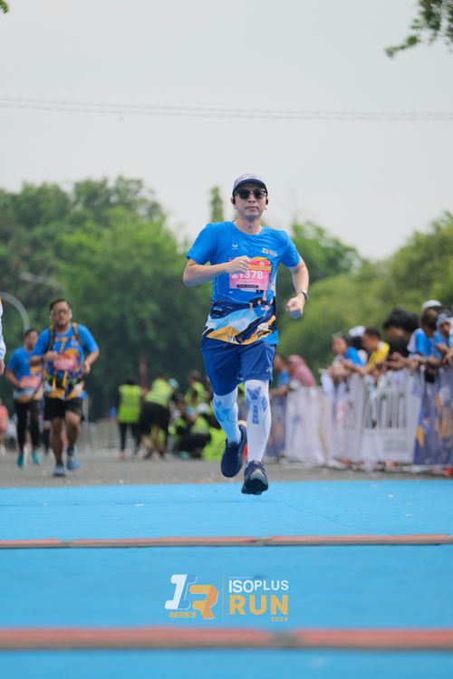 Race photo from Isoplus Run 2024 Surabaya