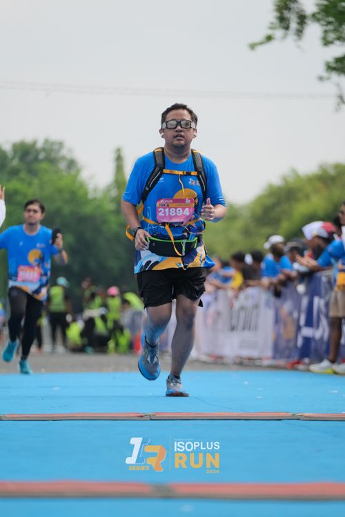 Race photo from Isoplus Run 2024 Surabaya