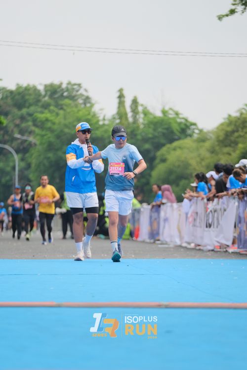 Race photo from Isoplus Run 2024 Surabaya