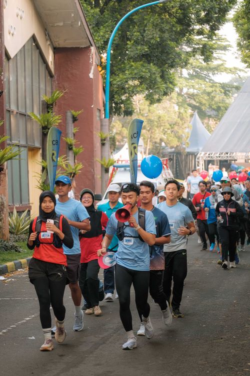 Race photo from Running 5 K