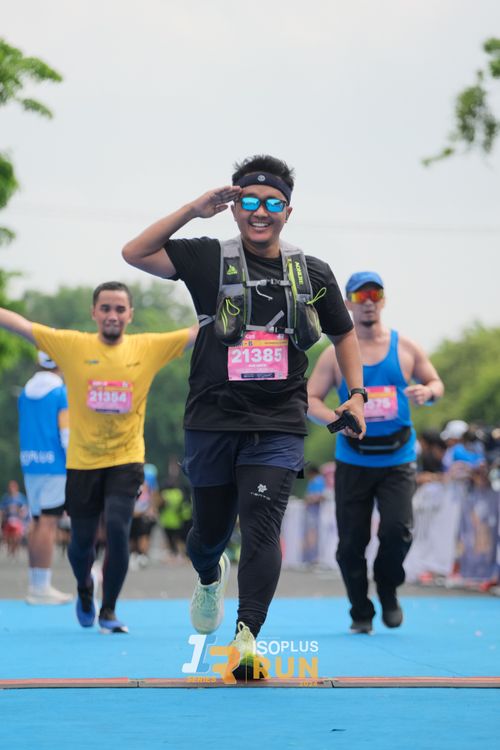 Race photo from Isoplus Run 2024 Surabaya