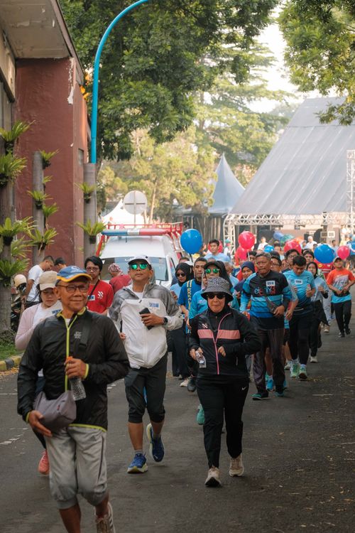 Race photo from Running 5 K