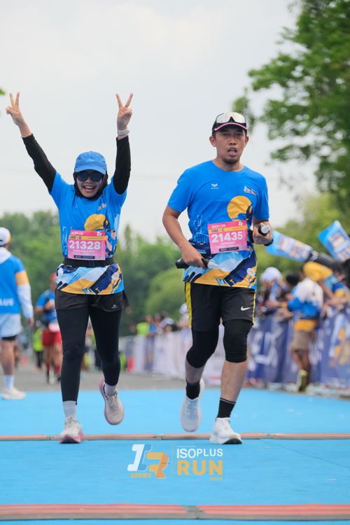 Race photo from Isoplus Run 2024 Surabaya