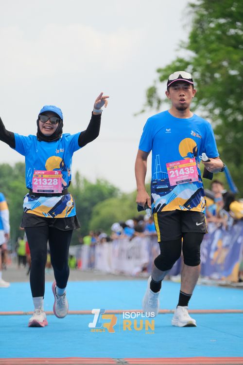 Race photo from Isoplus Run 2024 Surabaya