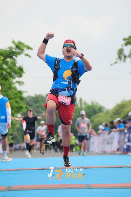 Race photo from Isoplus Run 2024 Surabaya