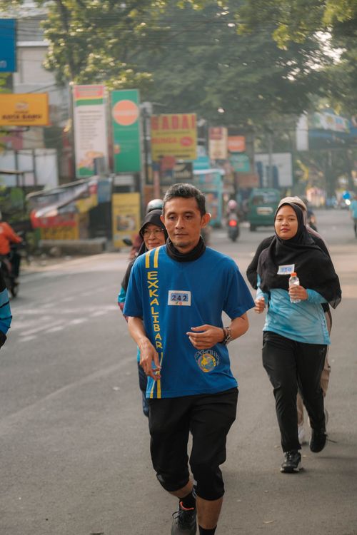 Race photo from Running 5 K