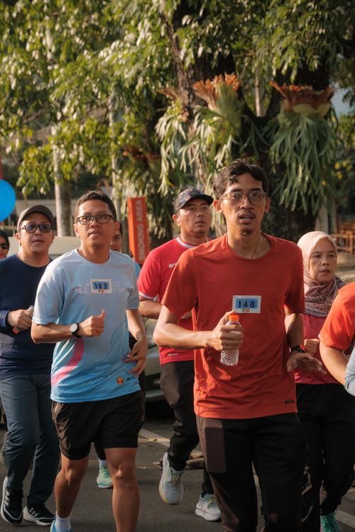 Race photo from Running 5 K