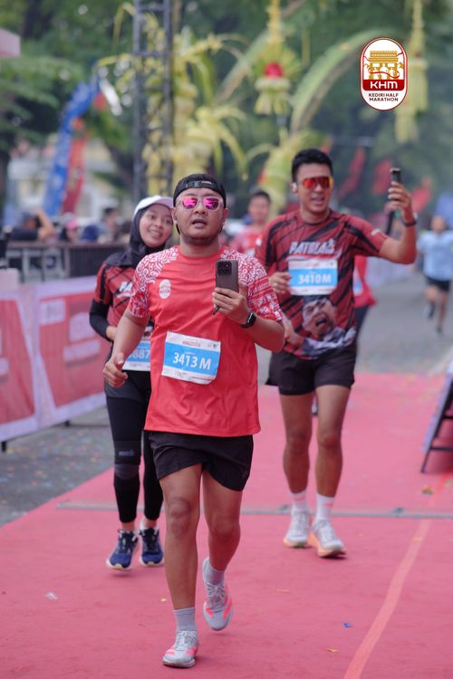 Race photo from Kediri Half Marathon 2025