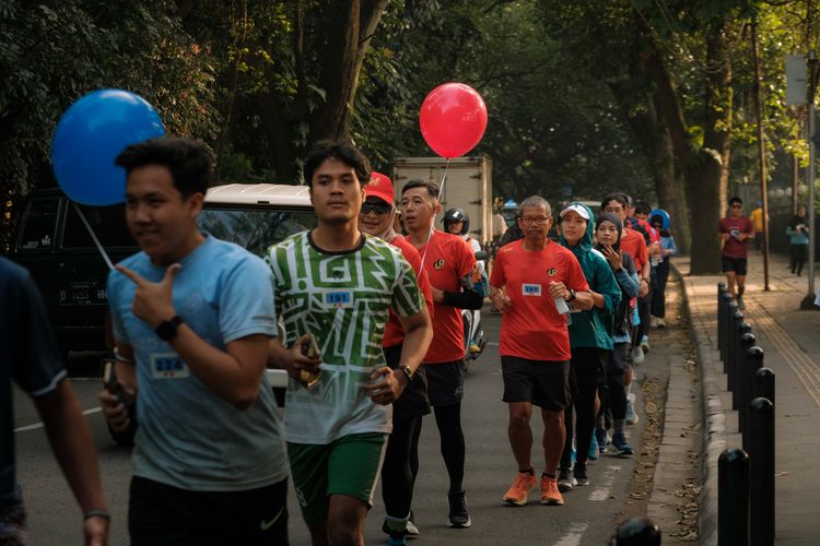 Race photo from Running 5 K
