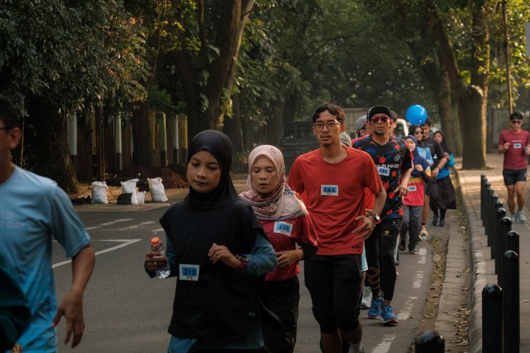 Race photo from Running 5 K